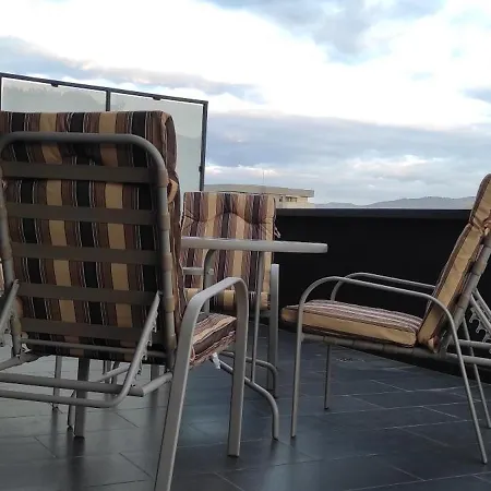 דירה Modern With Great Terasse And Mountain View בראשוב