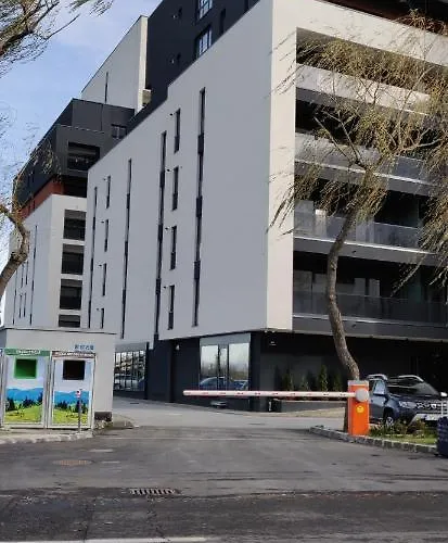 Modern With Great Terasse And Mountain View Apartment *