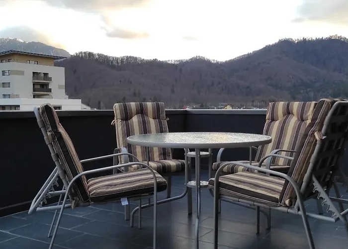 Modern With Great Terasse And Mountain View